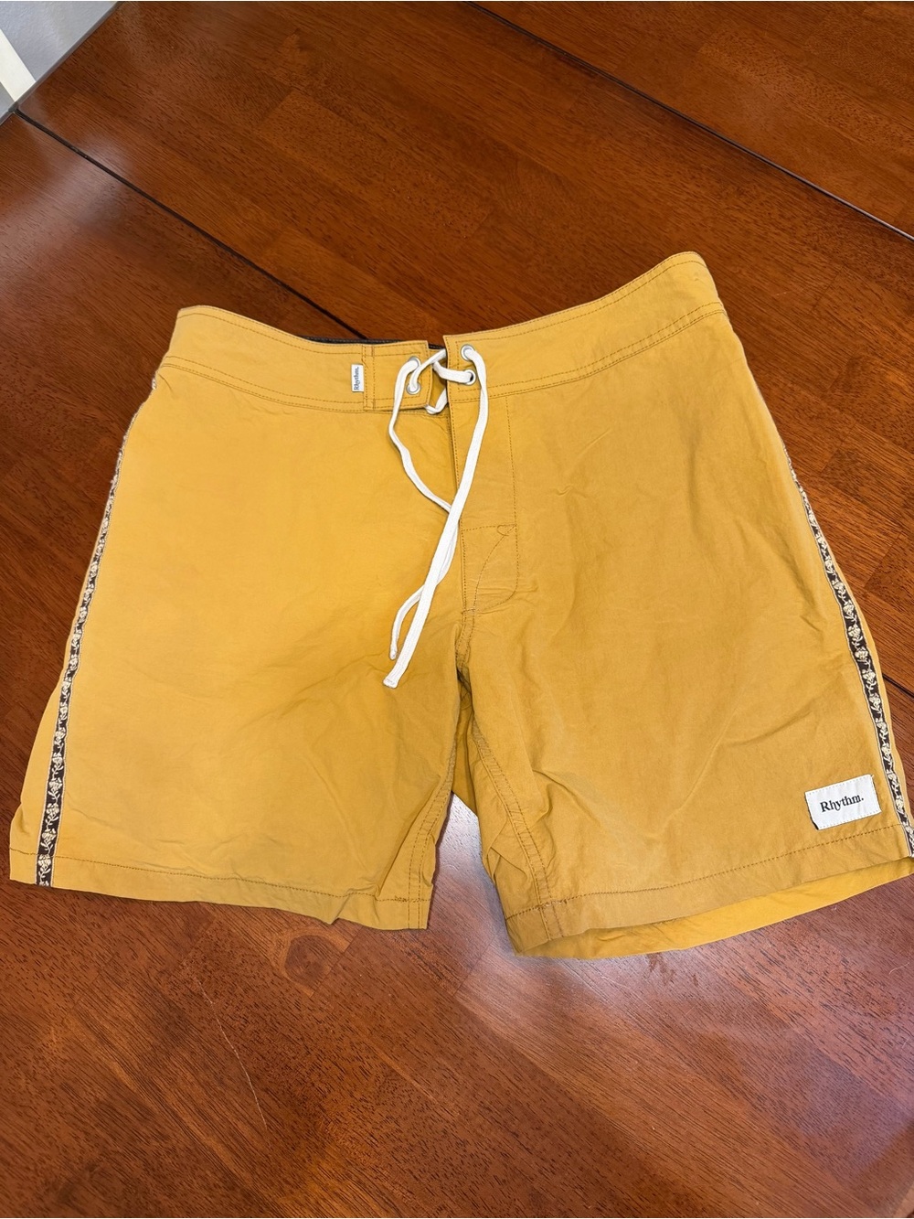 Rhythm Board Shorts Mens 33 X 8 Mustard Cargo Pocket Swim Trunks Swim Surf Beach